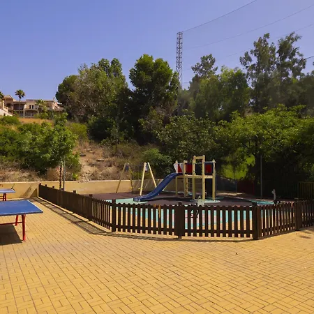Cubo's Poseidon 2 & Pool