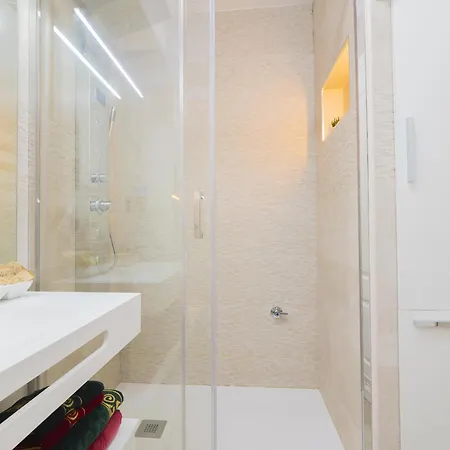 Cubo's Poseidon 2 & Pool